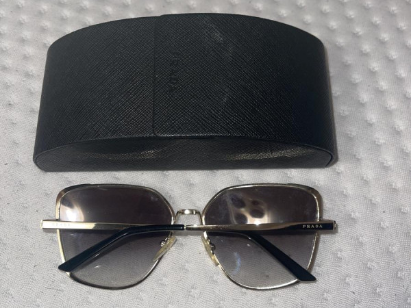 Prada - PR60X