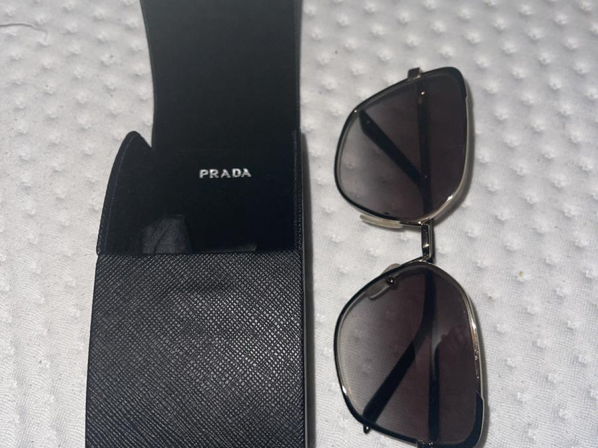 Prada - PR60X