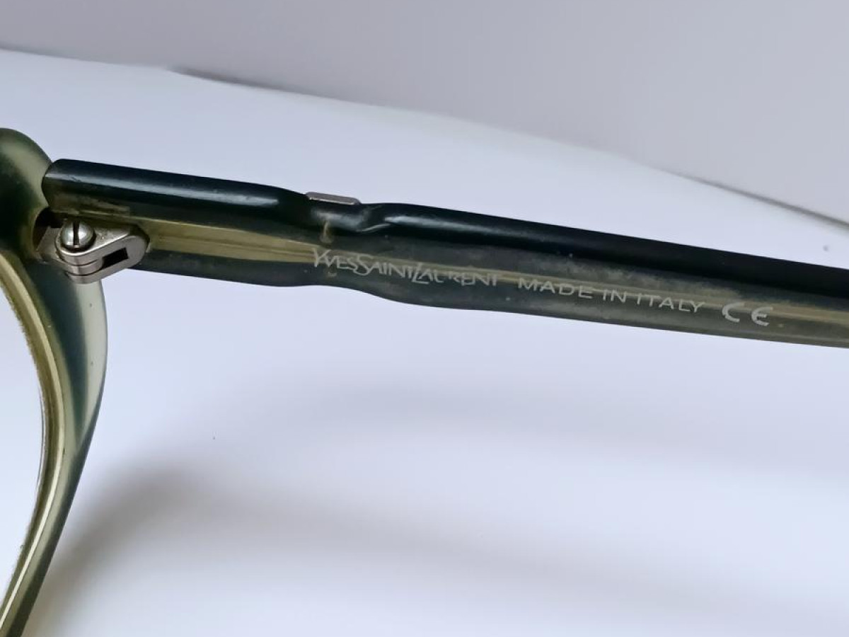 Yves Saint Laurent - 5092 Y815