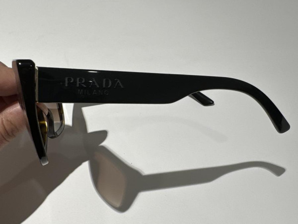 PRADA SPR 24X