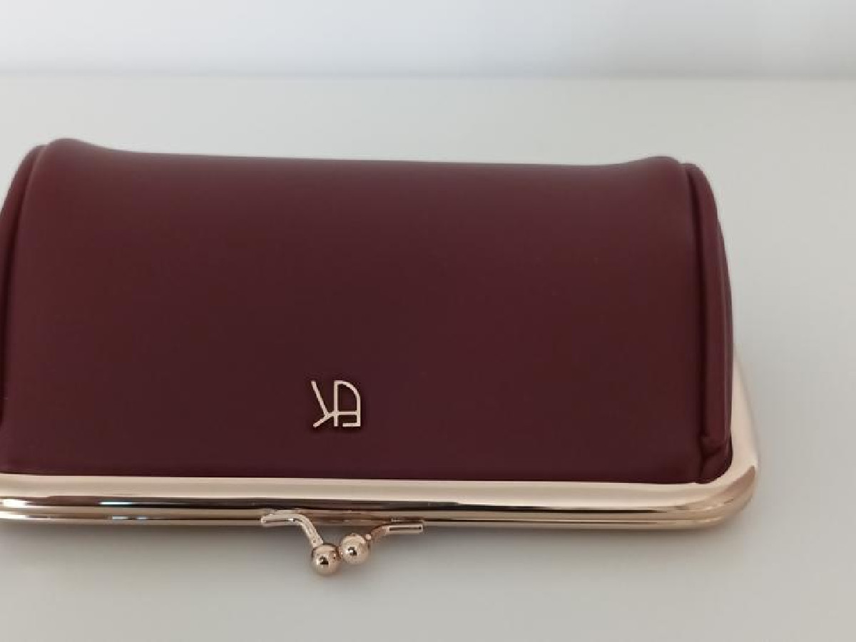 EMMANUELLE KHANH - 11 630