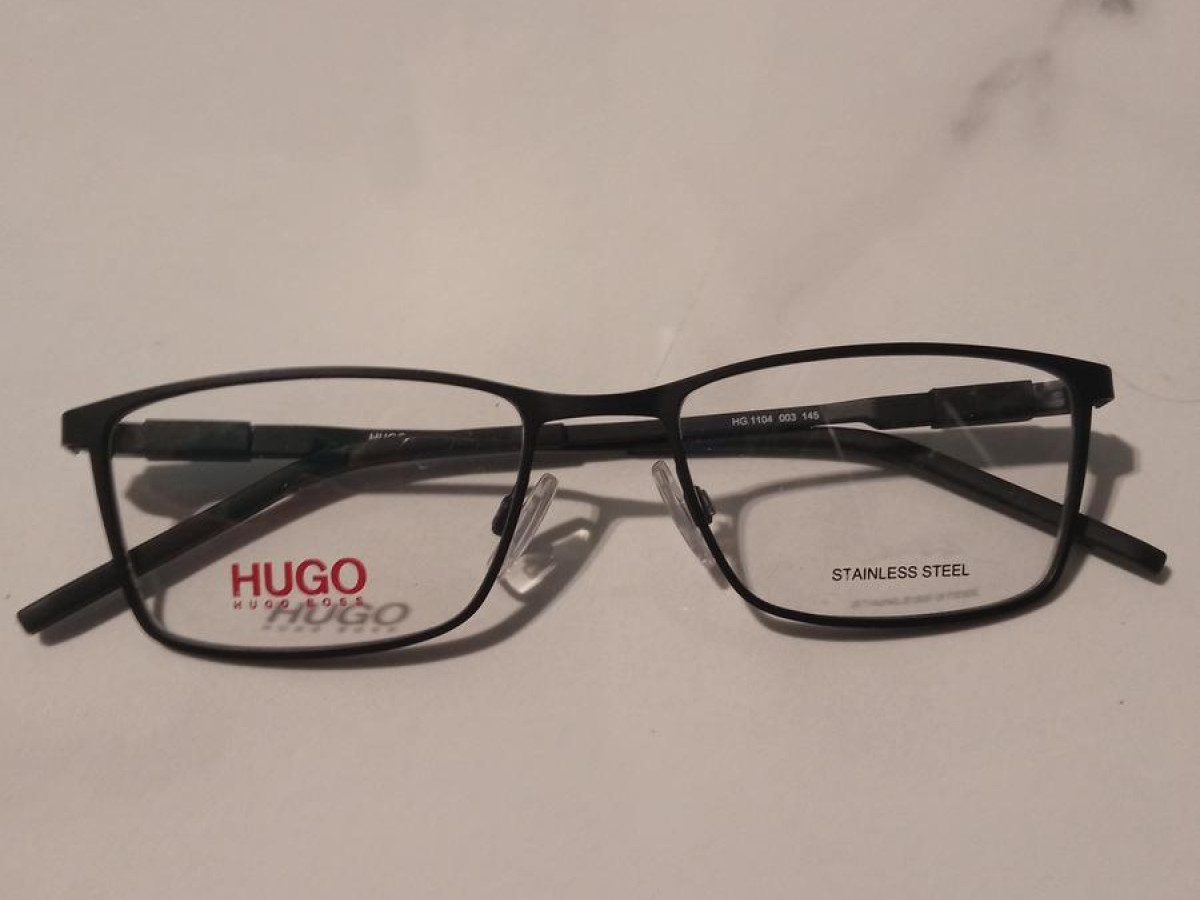 Hugo boss -  HG 1104