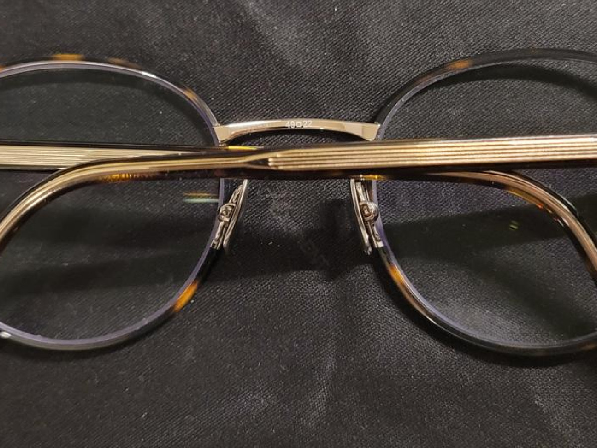 yves Saint Laurent - SL125
