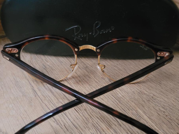 Rayban - RB4246V