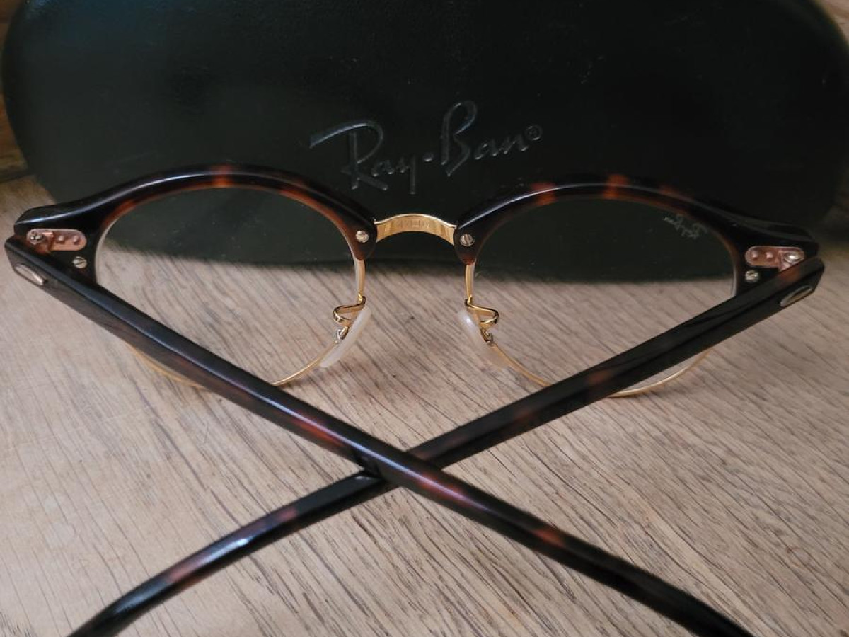 Rayban - RB4246V