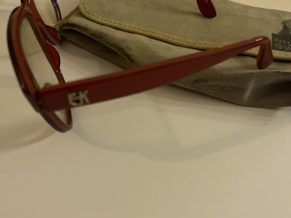 Emmanuelle khanh 868069