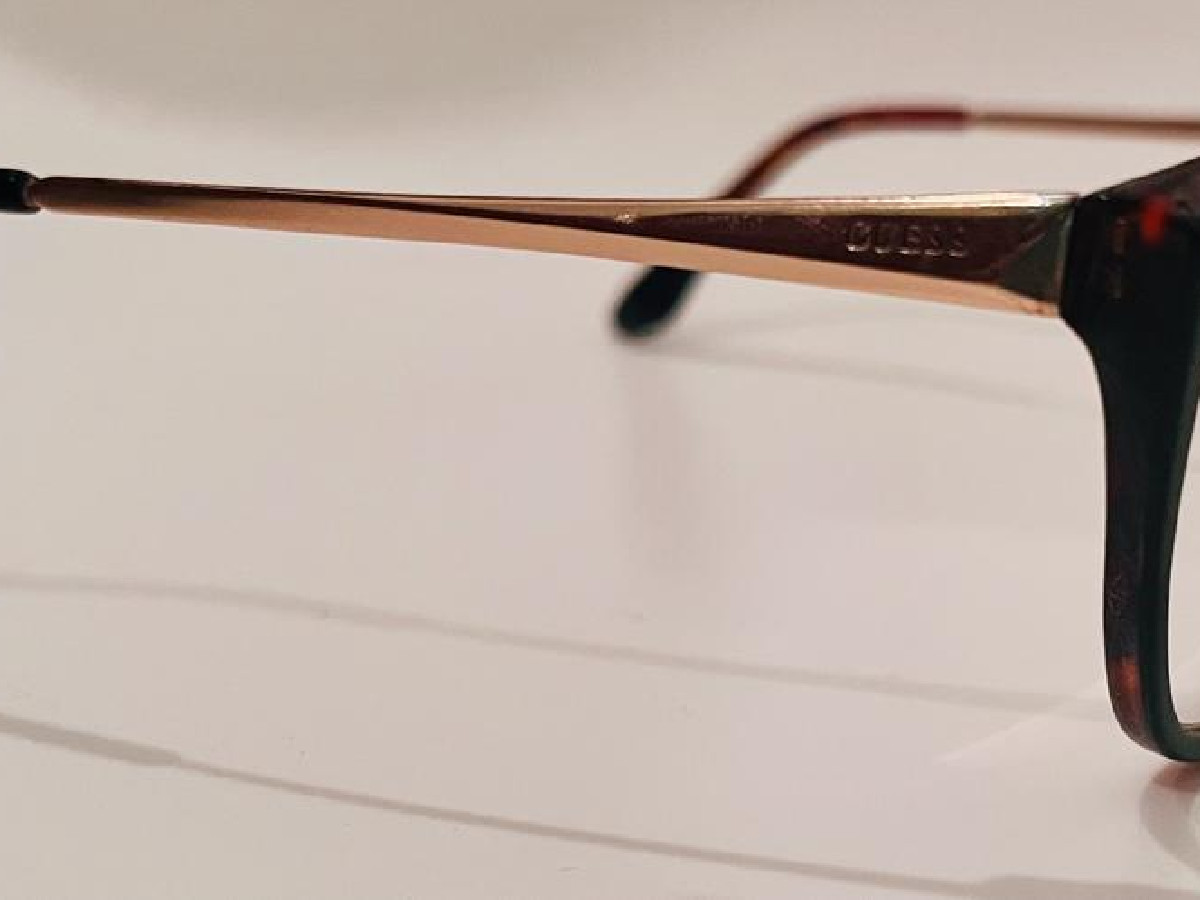 Guess - GU2604