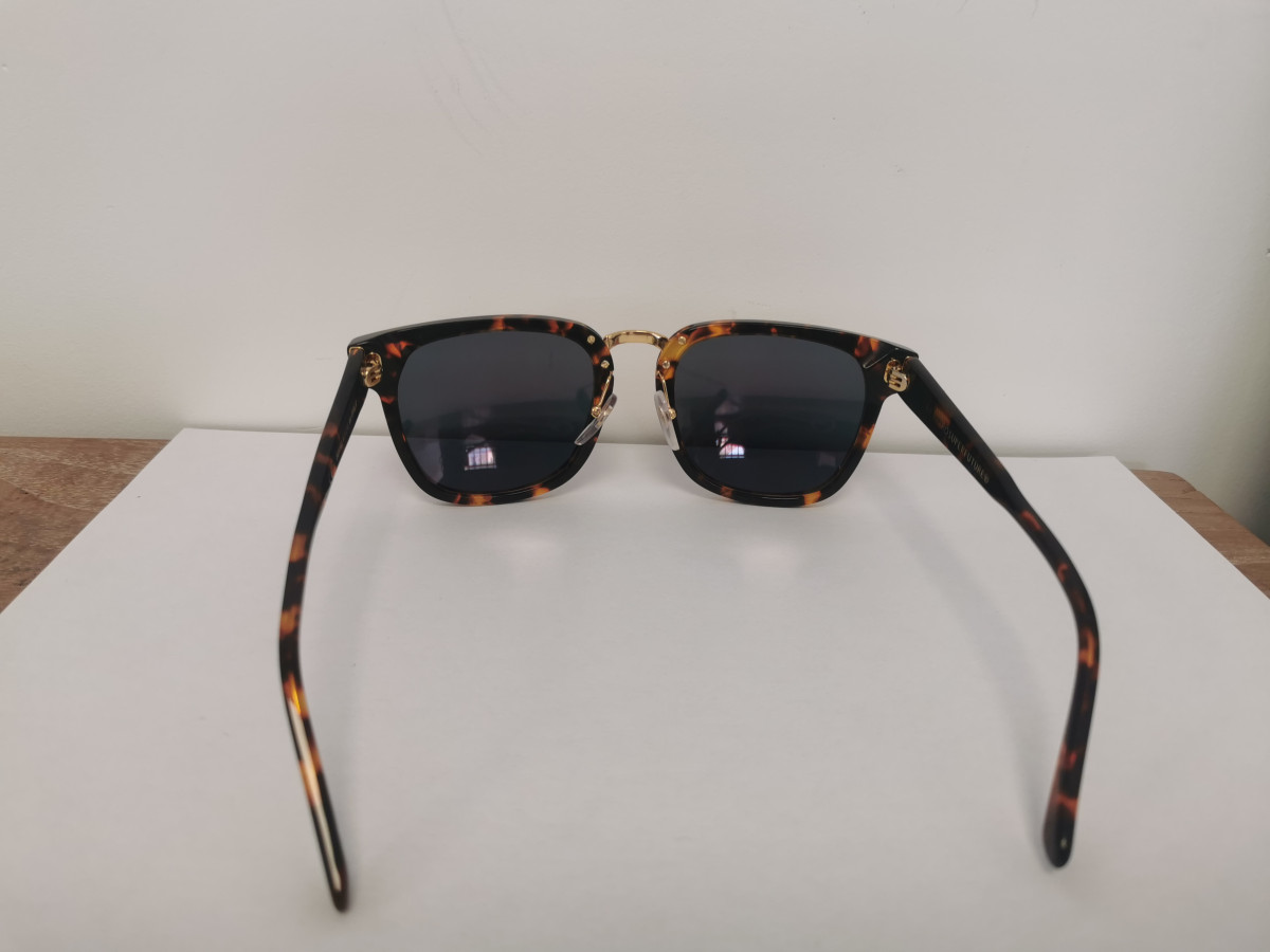 Retrosuperfuture - QAG