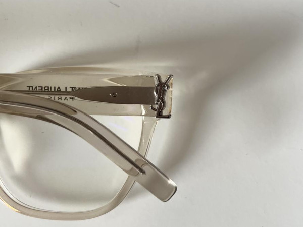 Yves Saint Laurent - SL M33