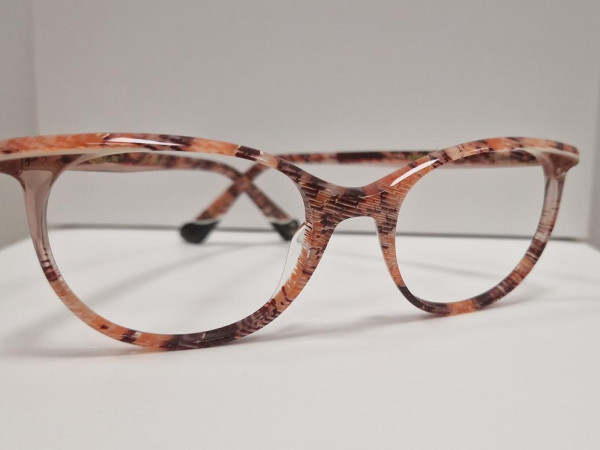 Etnia barcelona - Clara