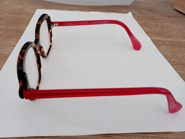 La brique et violette - Alexandrine