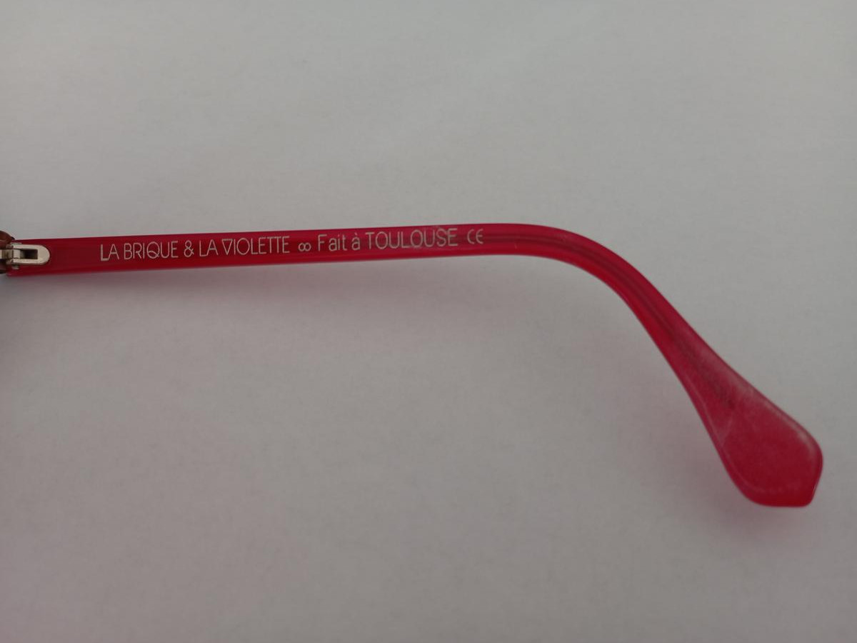 La brique et violette - Alexandrine