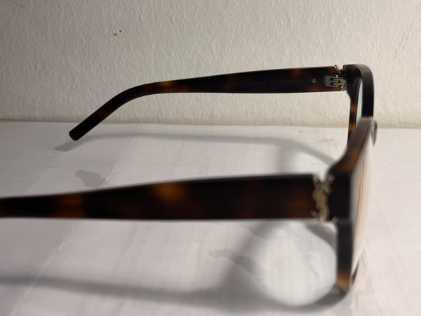 Yves Saint Laurent - SLM32