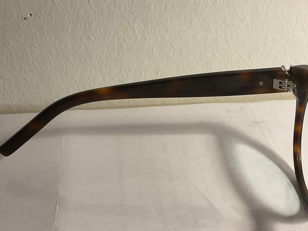 Yves Saint Laurent - SLM32