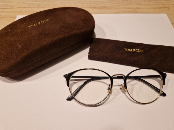 TOM FORD -TF5541