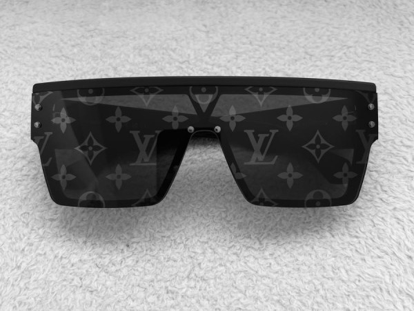 Louis Vuitton - Waimea L