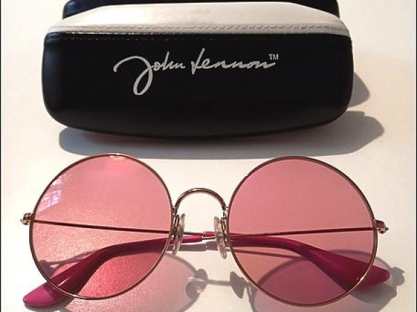 John Lennon TM - RB3592