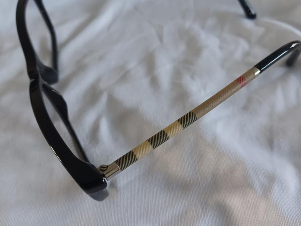 Burberry - B2120 3001