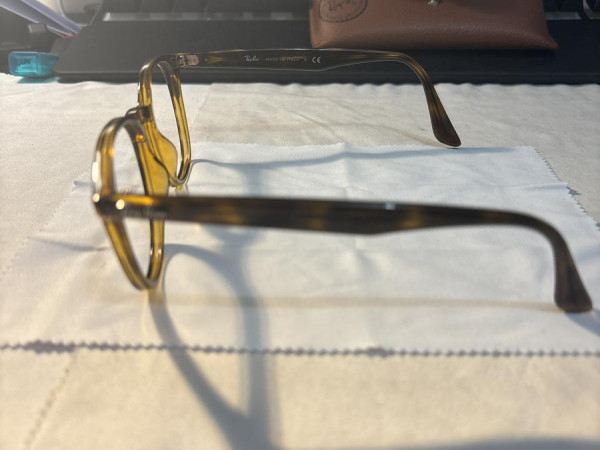 Rayban- RB4259 710/11 51-20