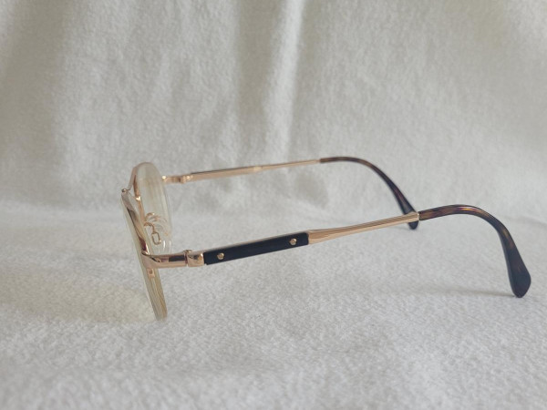 MATT KEATON - MK1077