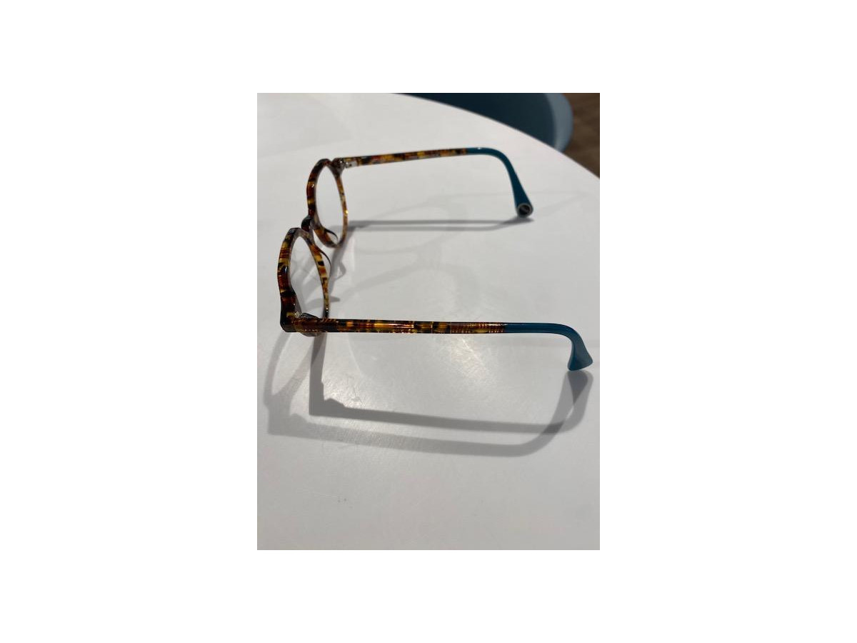 WOOW-get hired1 47/19 col 4006