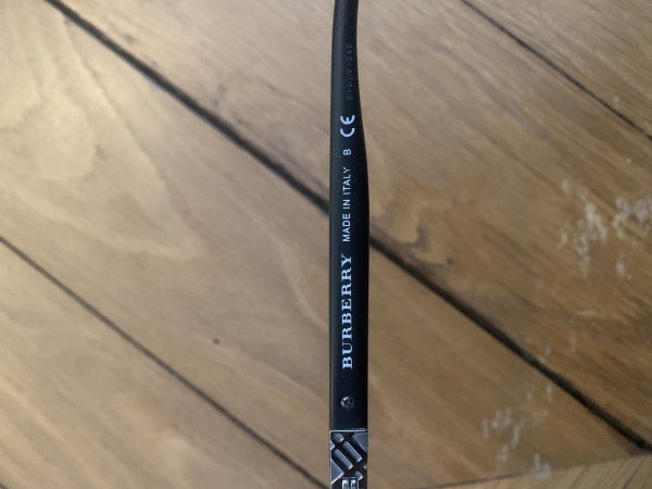 Burberry - B2239