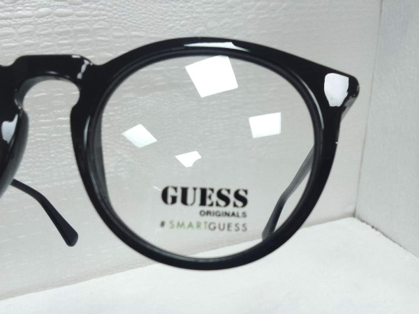 GUESS - GU8236