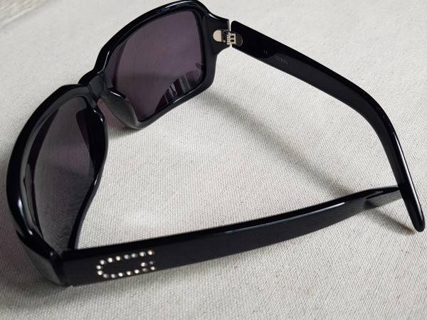 GUESS - GU6176