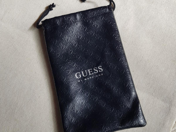 GUESS - GU6176