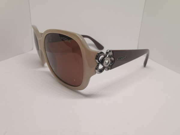 VOGUE-VO 2778