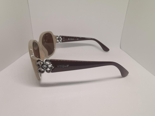 VOGUE-VO 2778