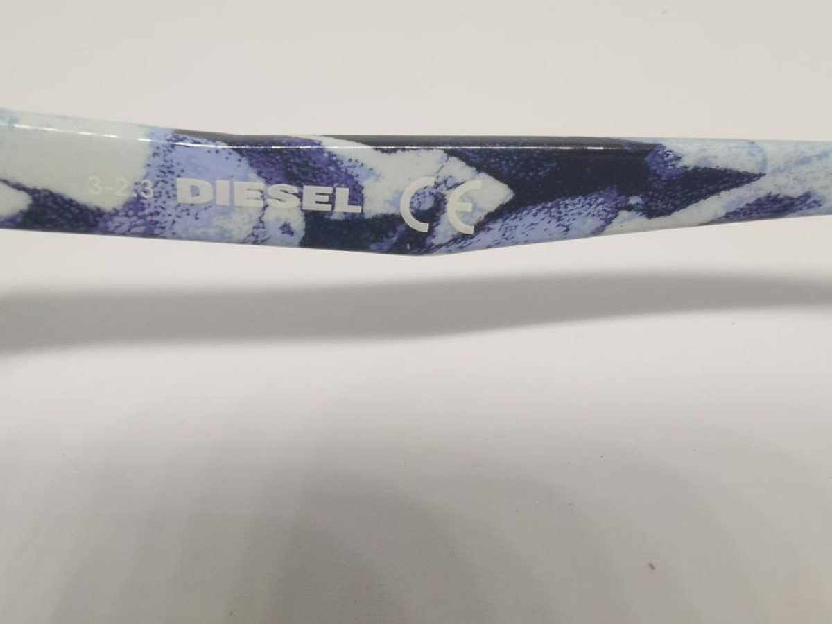 DIESEL-DE0076