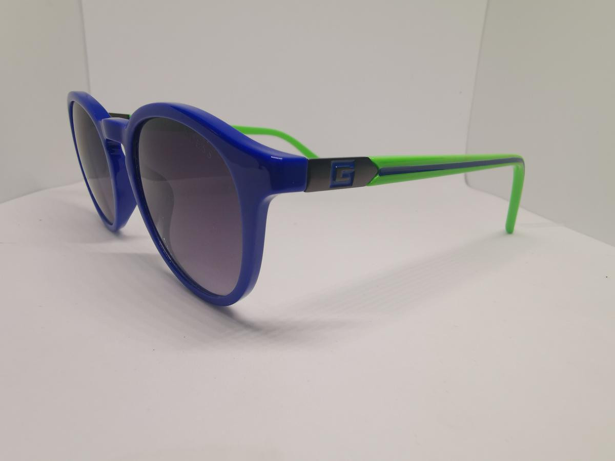 GUESS-GU9212