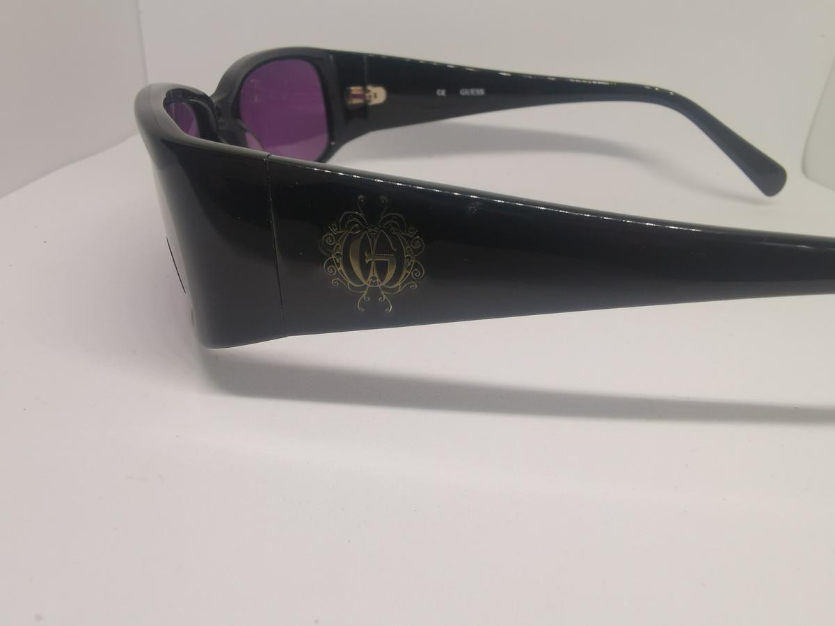 GUESS-GU6572