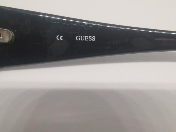 GUESS-GU6572