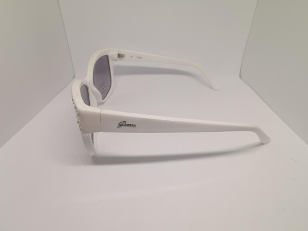 GUESS-GU7140