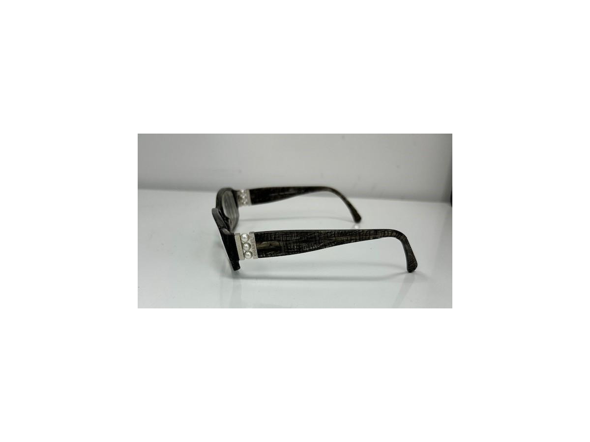 Chanel Cat Eye Oversized Black Sunglasses — Mia Luxury Vintage