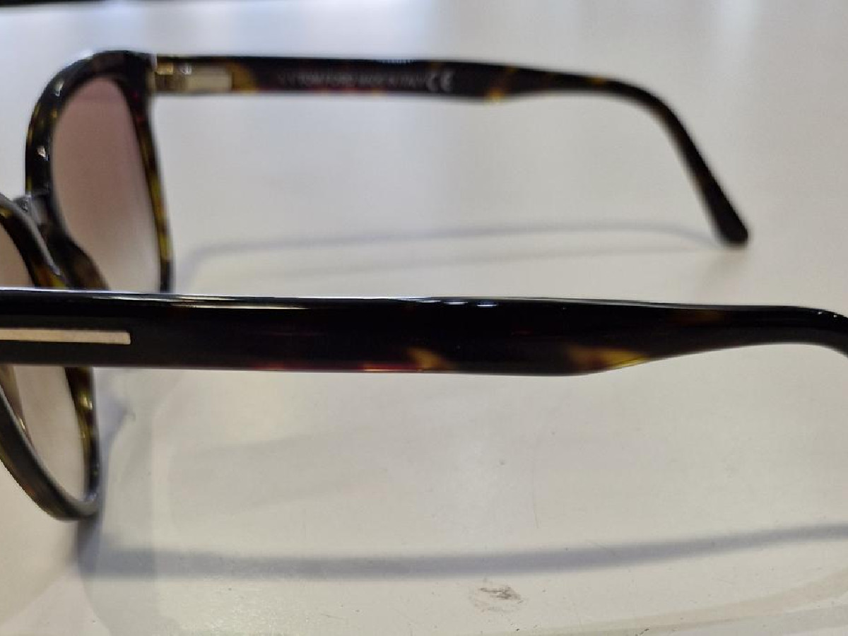 TOM FORD - TF5639B 052
