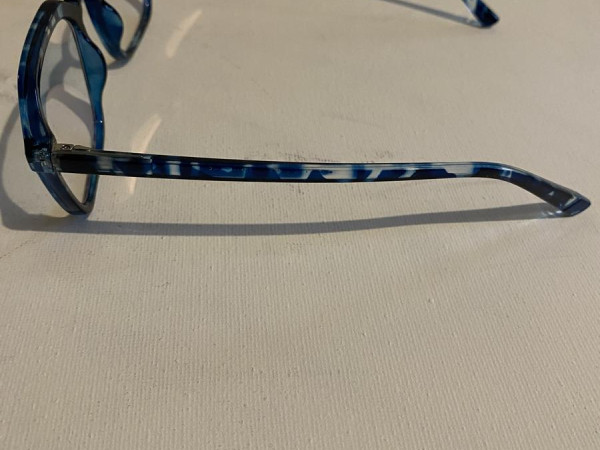 LE PETIT LUNETIER - Jim.H