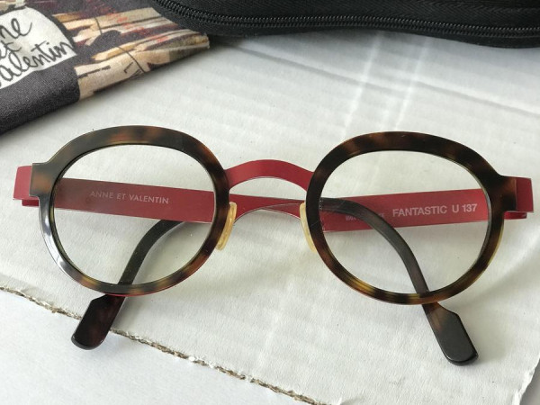 Second-hand Anne & Valentin glasses: unique style at affordable