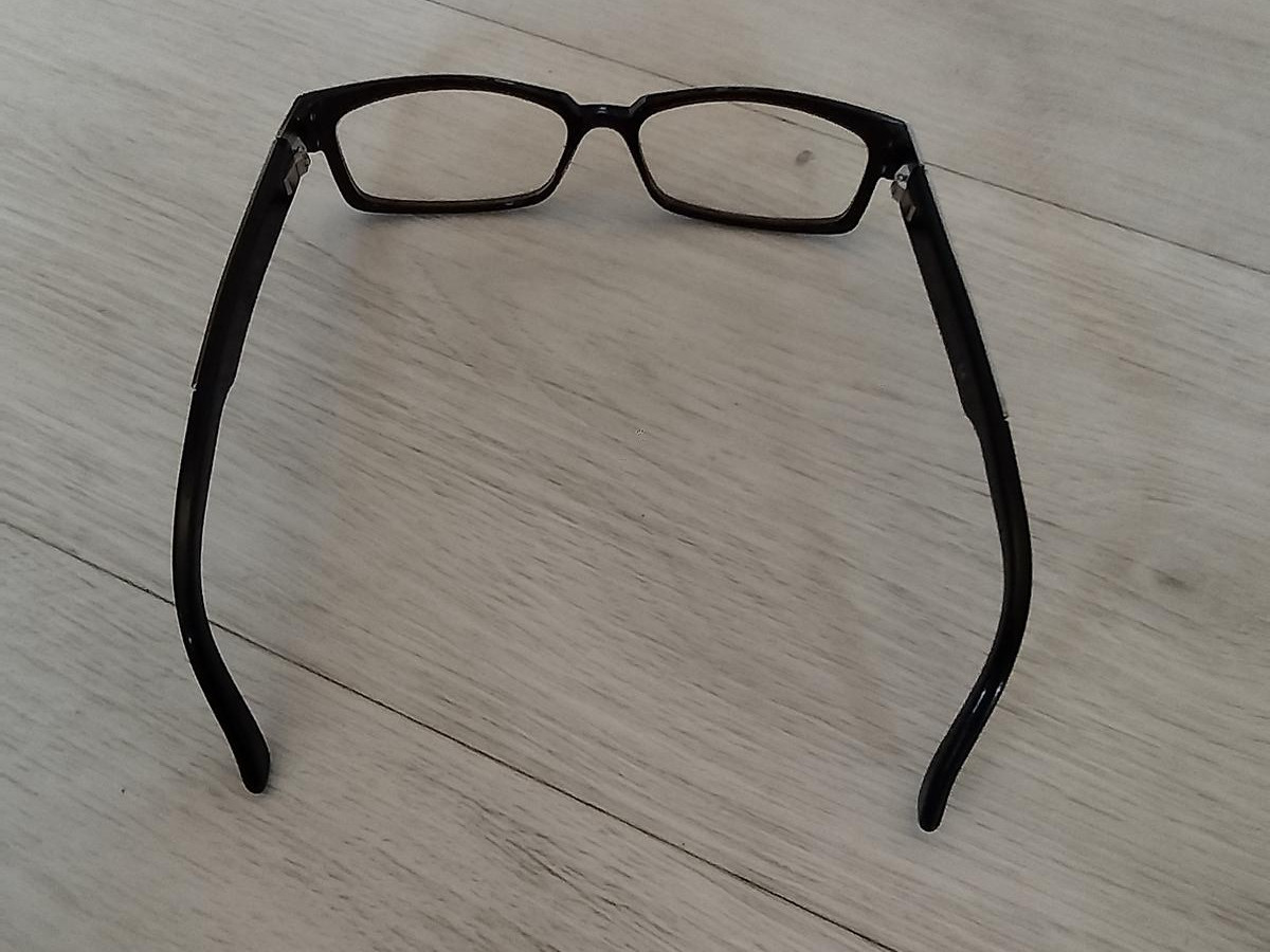 YVES SAINT LAURENT - 2219