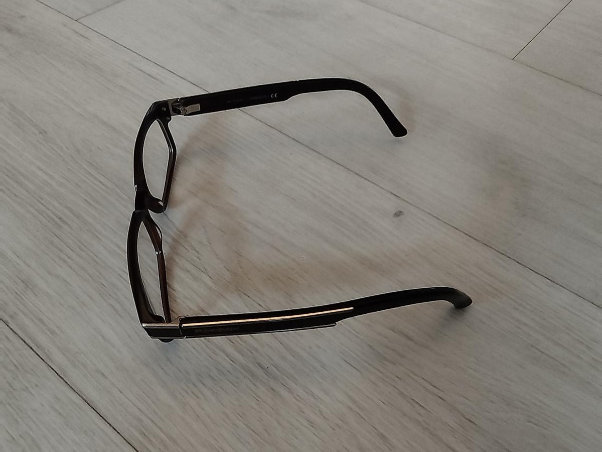 YVES SAINT LAURENT - 2219