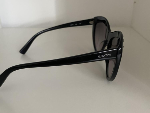Valentino - V651S