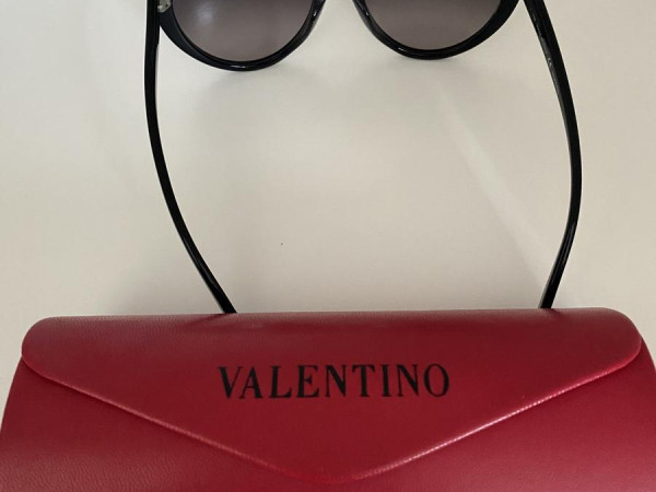 Valentino - V651S