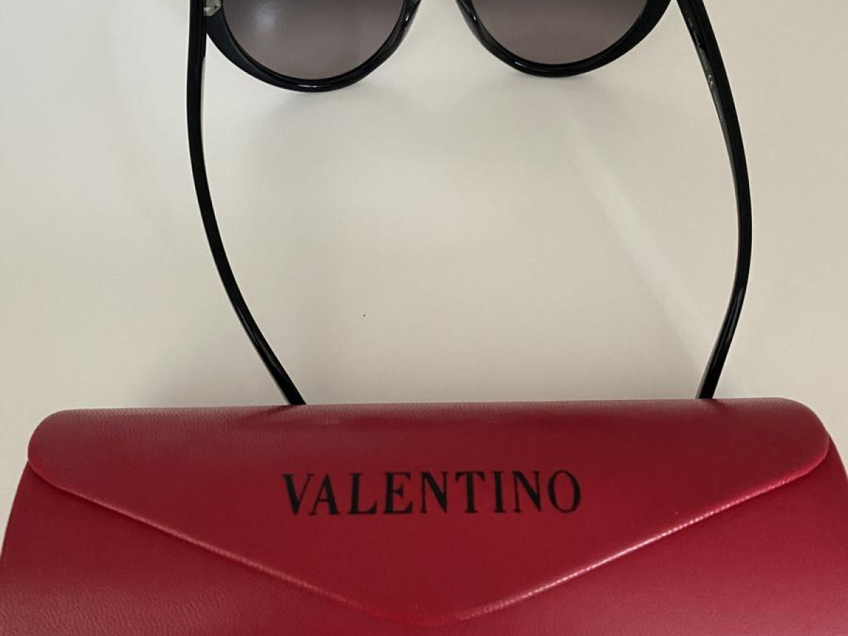 Valentino - V651S
