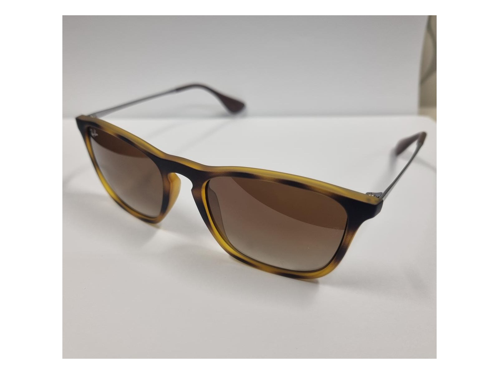 ray ban chris rb4187