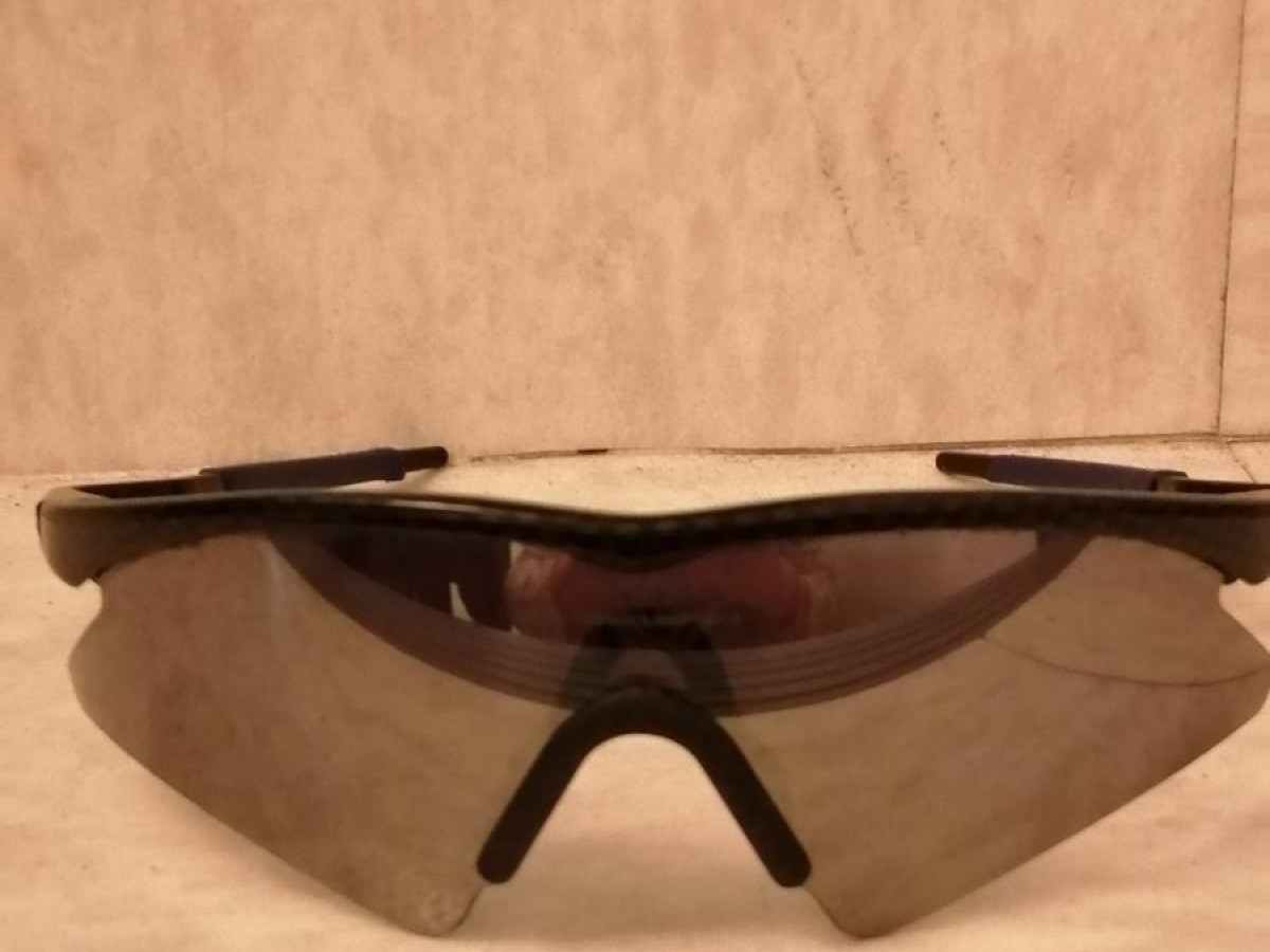 OAKLEY