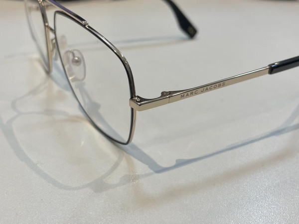 MARC JACOBS - 271 RHL 140