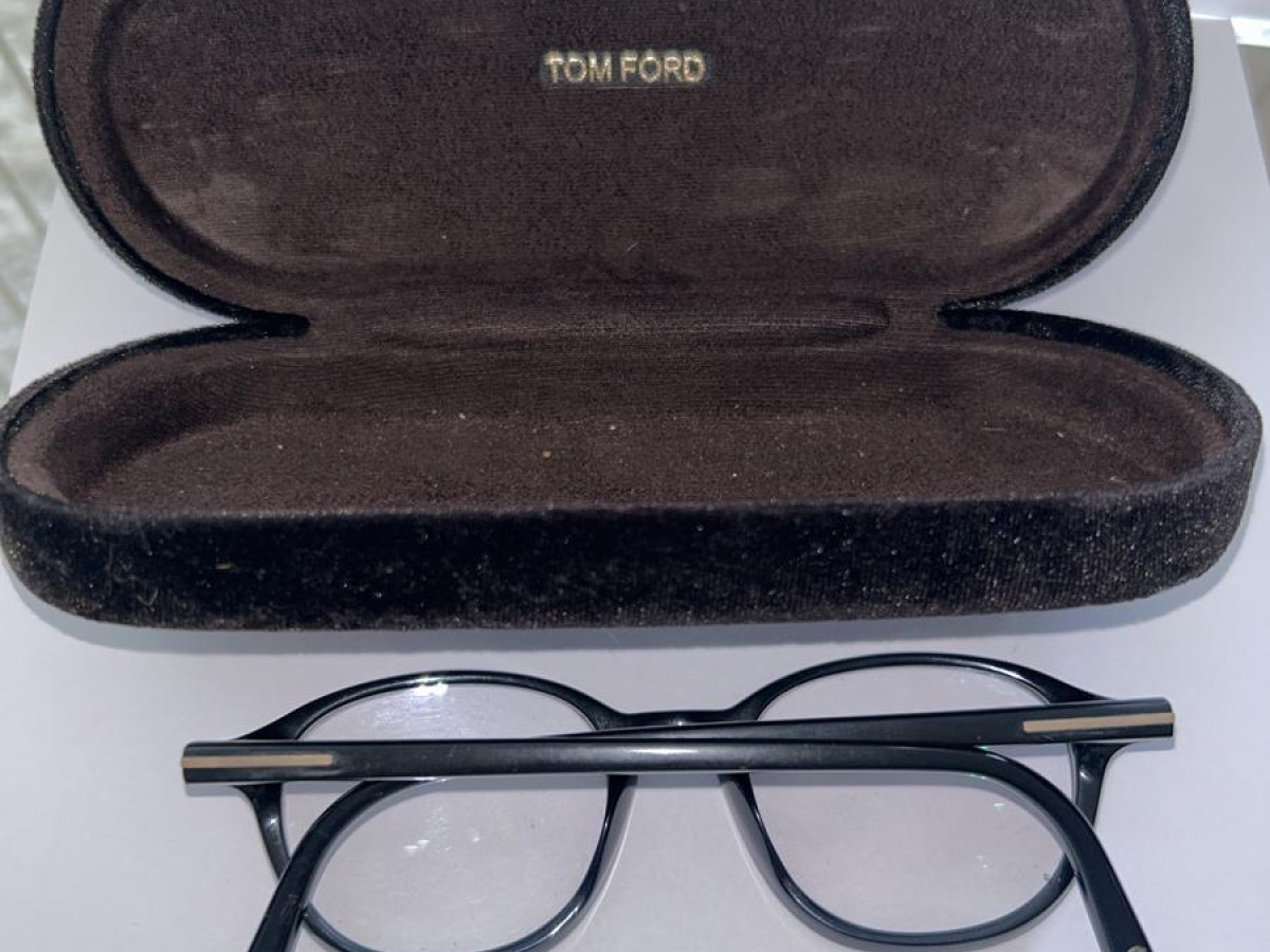 TOM Ford - tf5150