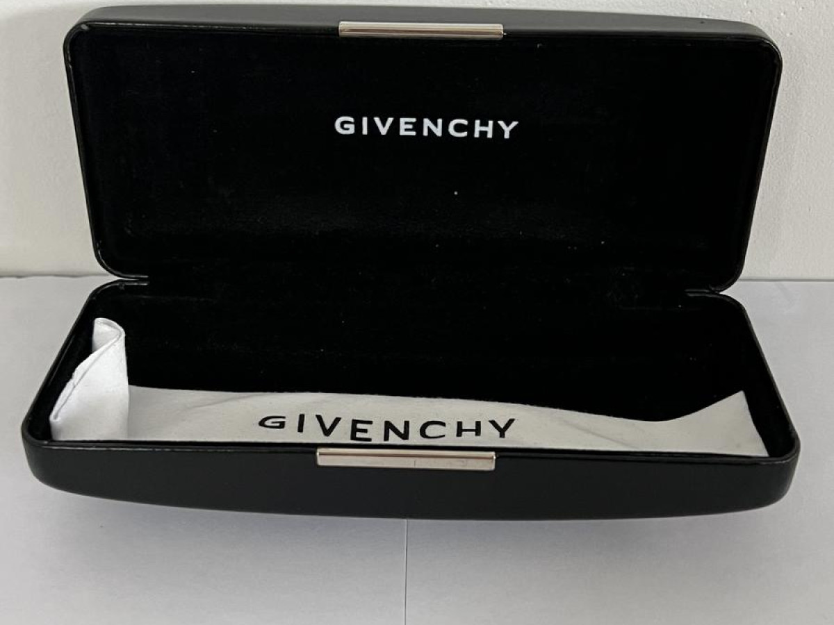 GIVENCHY - VGV593S